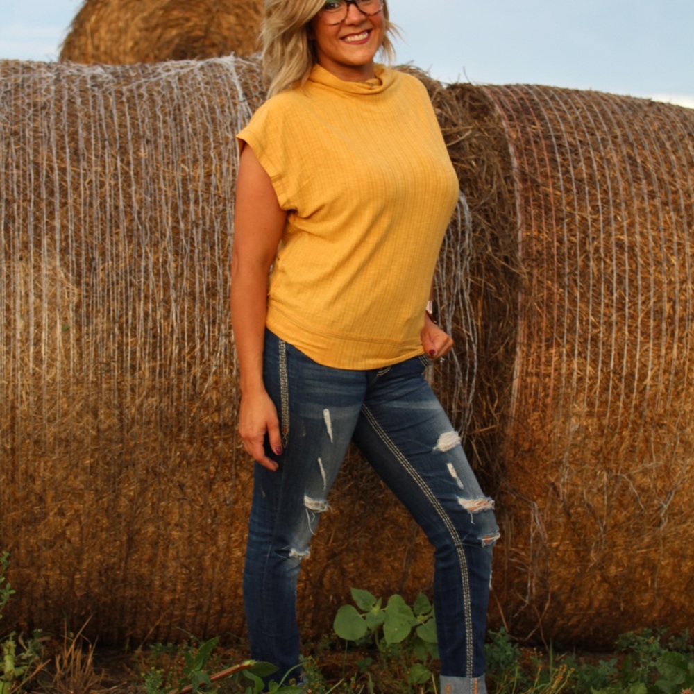 Mustard top